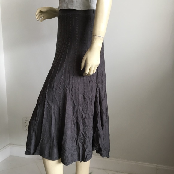 Lapis Gray knit midi skirt with stretchy waistband - Picture 3 of 8